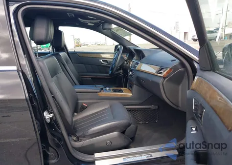 2011 Mercedes-Benz E 550 4Matic from USA, damaged, VIN WDDHF9AB6BA422797